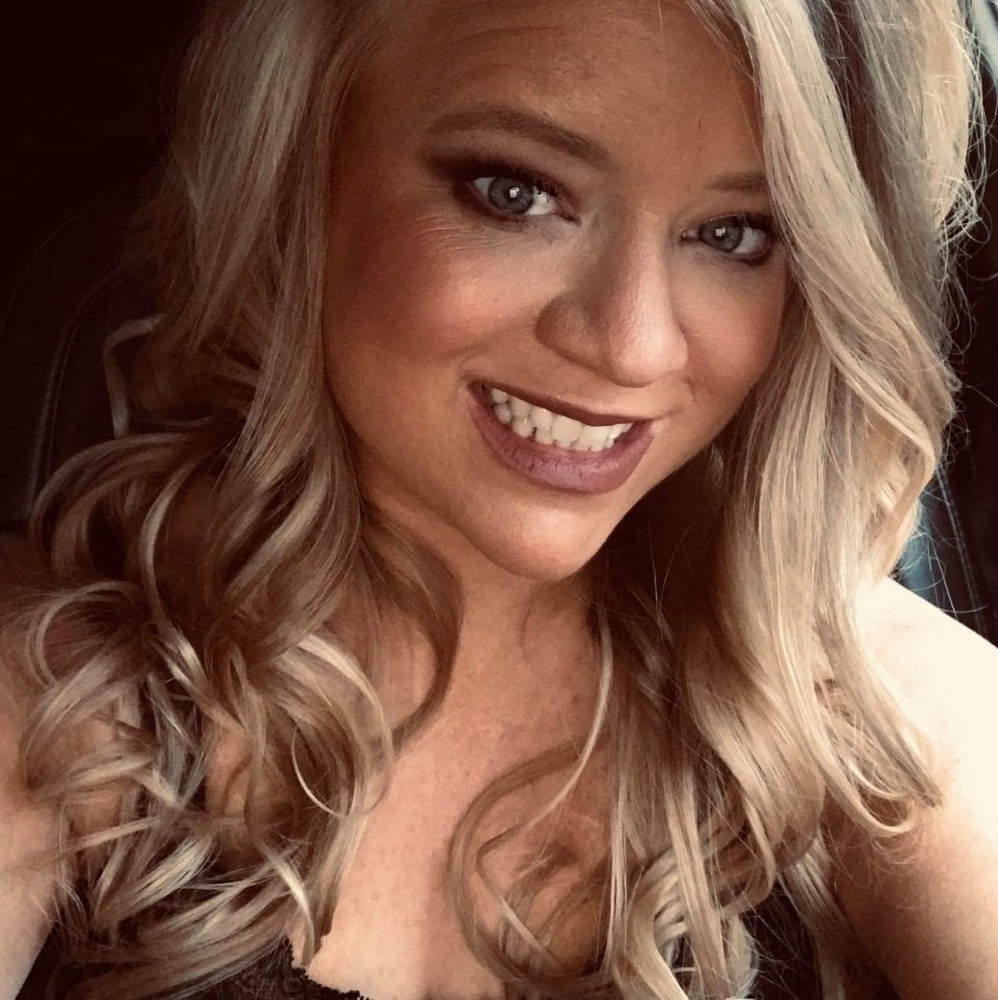 Meet your Posher, Whitney